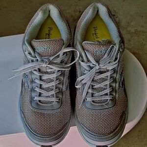 Women's Gray Sneakers